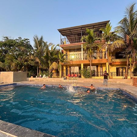 Saffronstays Ocean Breeze, Guhagar Luaran gambar